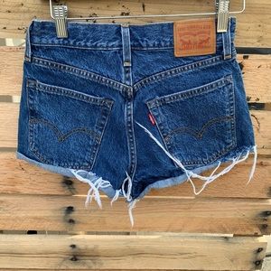 Cut Off Levi Jean Shorts